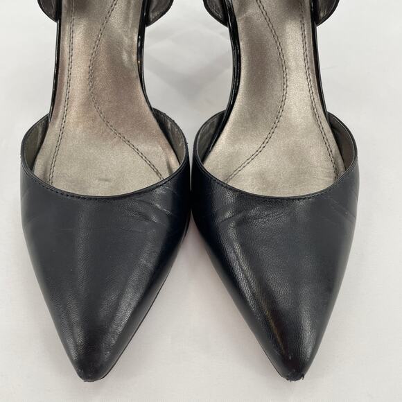 Tahari Corry Black Leather Ankle Strap Zip Back Pointed Toe Classic Heels 7.5 - Picture 4 of 12